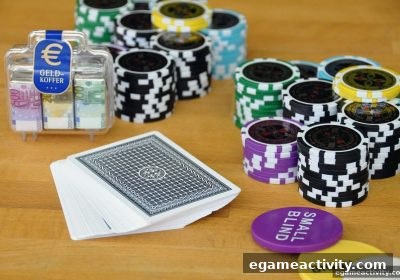 电子游艺厅娱乐活动中的百家乐趋势解读：从扑克思维到实战技巧